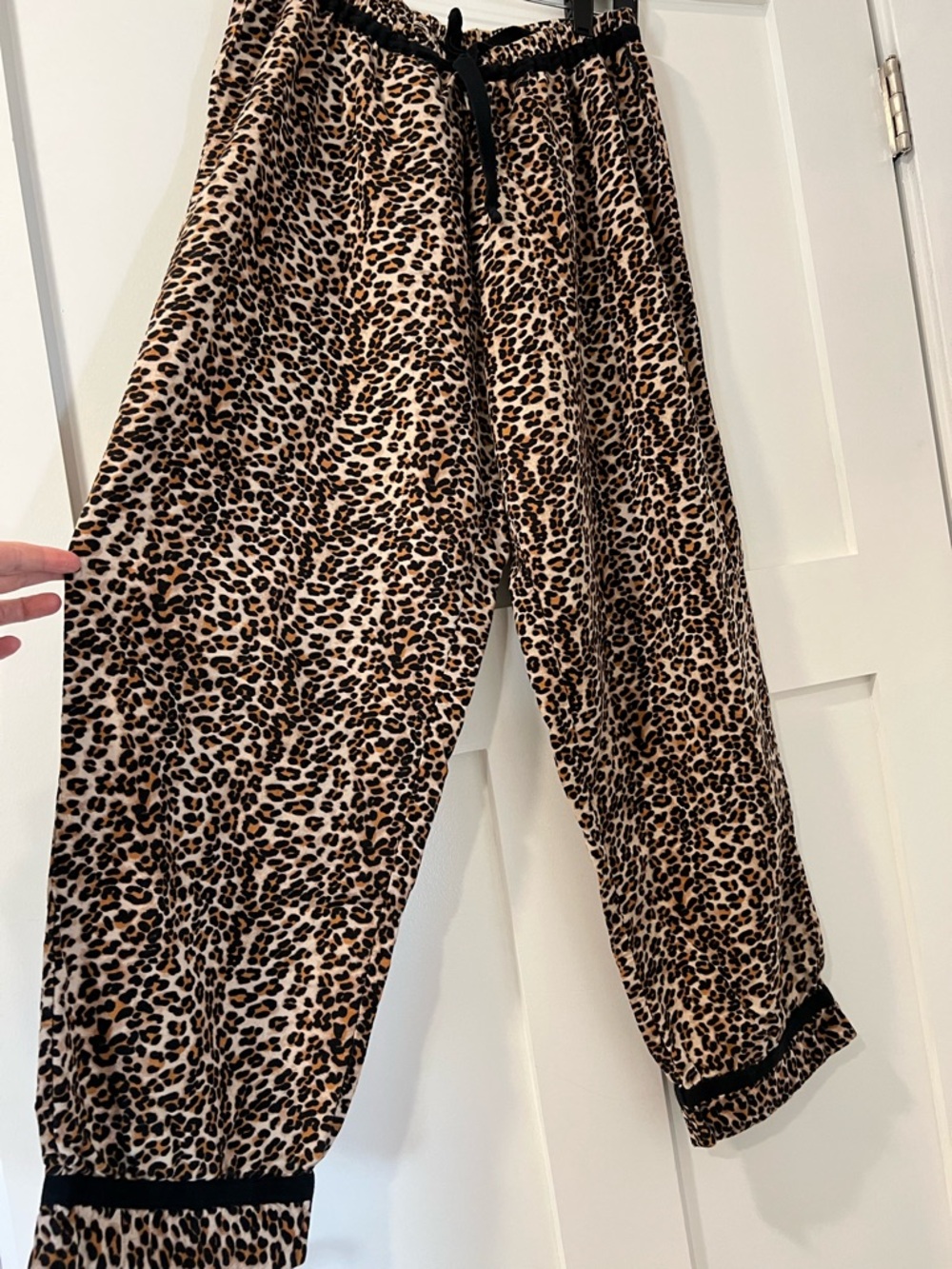 Cheetah pants - Picture 2 of 2